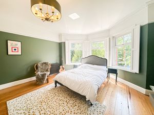 Photo 32- click for photo gallery